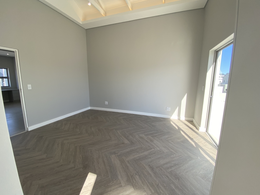 4 Bedroom Property for Sale in Sandown Western Cape